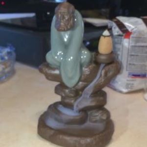 Incense holder and incense pieces